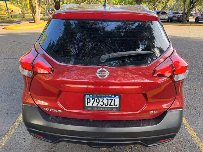 NISSAN KICKS SV 2019 | AUTOMÁTICA | Q80,000