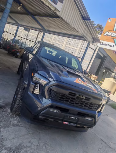 Toyota Tacoma TRD Sport