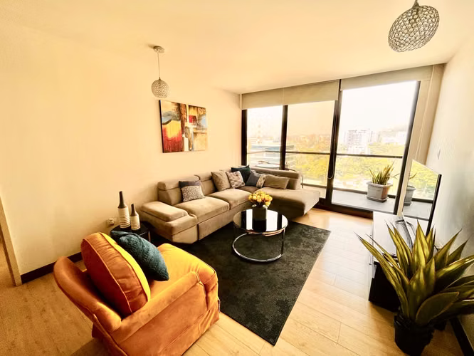 Zona 10 • Apartamento Amueblado en Renta • Edificio Veinti4