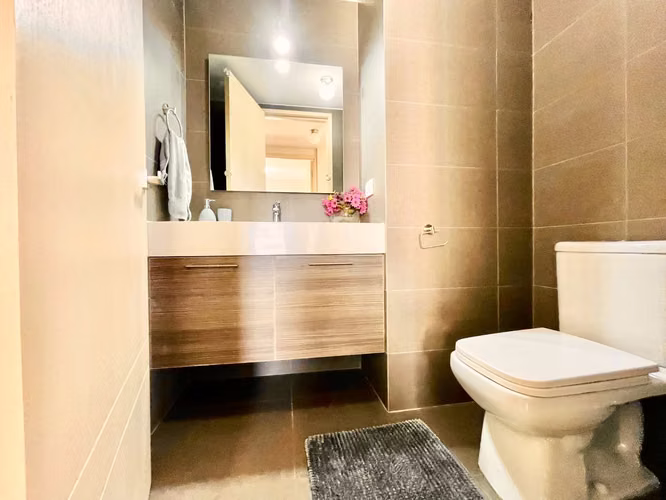 Zona 10 • Apartamento Amueblado en Renta • Edificio Veinti4