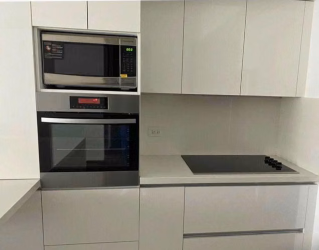 Rento apartamento en Zona 10 AVIA APTO. AMUEBLADO