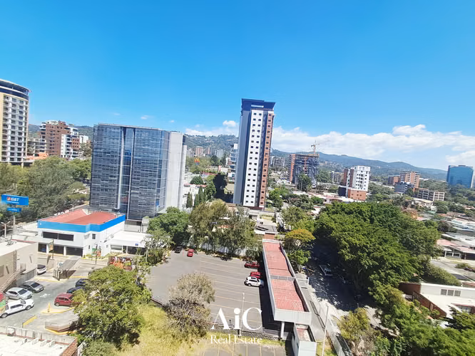 APARTAMENTO CON LÍNEA BLANCA,  EDIF. VHISTA, ZONA 15 - Miniatura 8
