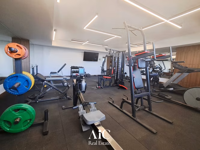 APARTAMENTO CON LÍNEA BLANCA,  EDIF. VHISTA, ZONA 15 - Miniatura 9