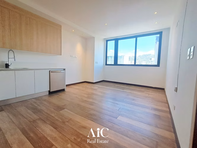 APARTAMENTO CON LÍNEA BLANCA,  EDIF. VHISTA, ZONA 15 - Miniatura 2