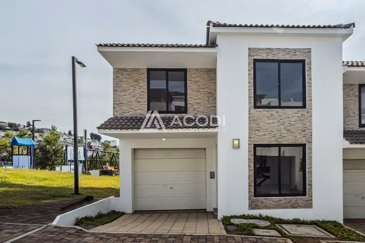 Casa en Hacienda de Las Flores, Zona 2 de Villa Nueva