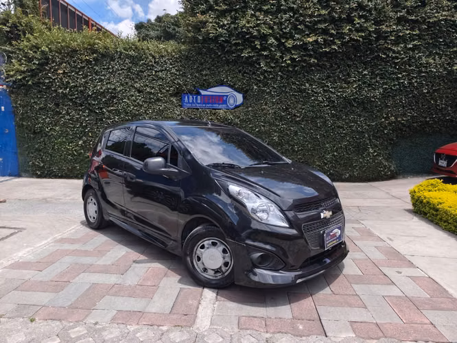 Chevrolet Spark Modelo 2013 de agencia 