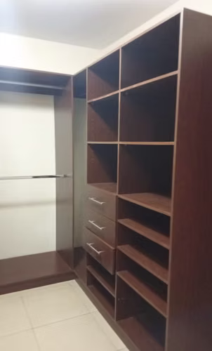 ¡187 m² en Renta Zona 14 por US$1,375! 2 Suites | 2 Parqueos