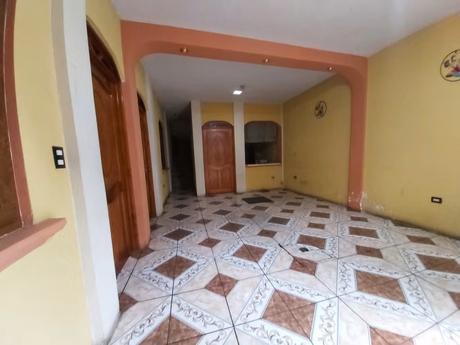Vendo Casa a 2 Cuadras del Paso a Desnivel de Chimaltenango