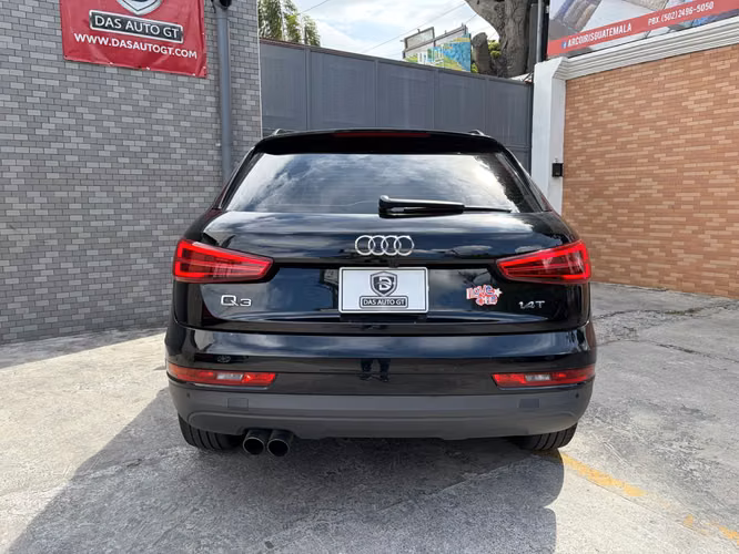 Audi Q3 TFSi de Agencia Modelo 2018