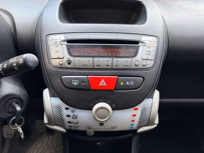 Peugeot 107 Premium de Agencia Modelo 2013