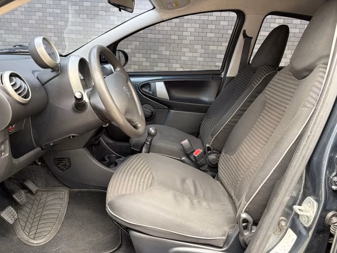 Peugeot 107 Premium de Agencia Modelo 2013