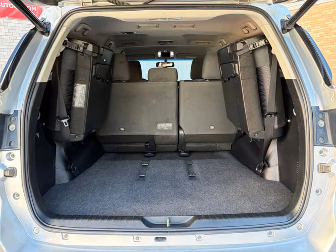 Toyota Fortuner SRV de Agencia Modelo 2024