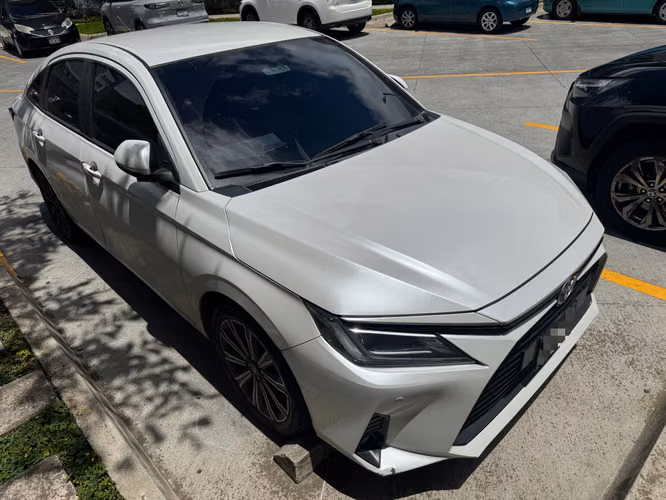 Toyota yaris - Imagen 4