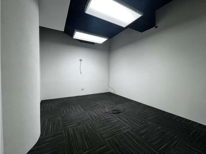  OFICINA EN RENTA – 78.01 M² | EDIFICIO ATLANTIS | ZONA 10 - Imagen 5
