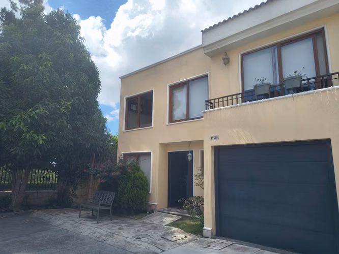 CASA GRANDE EN RENTA EN CUMBRES DE LA ARBOLEDA – KM 21 CARRETERA A EL SALVADOR