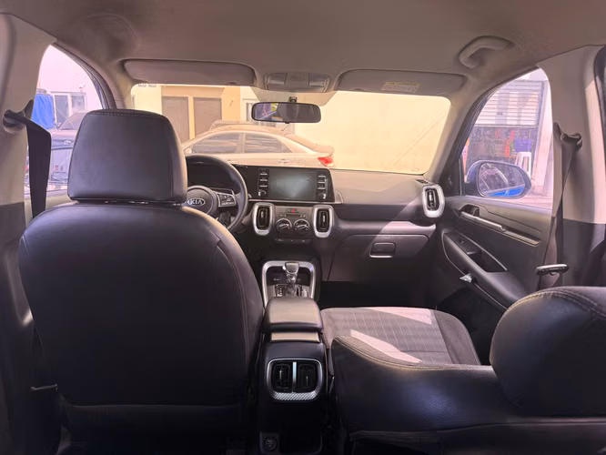 Vendo Kia Sonet 2022 de agencia