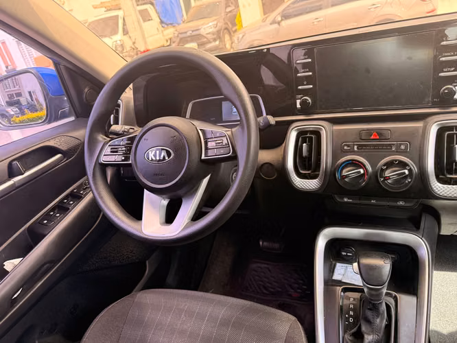 Vendo Kia Sonet 2022 de agencia