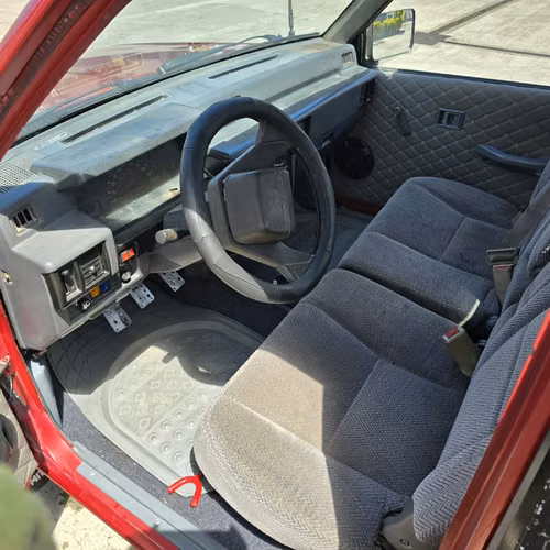 Mitsubishi L200 o Mighty Max 88