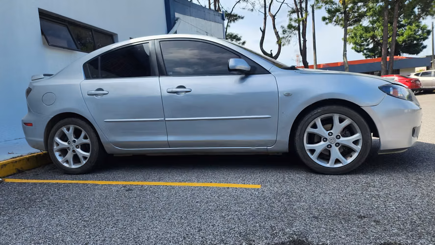 Mazda 3 2009 automático 2.0cc 