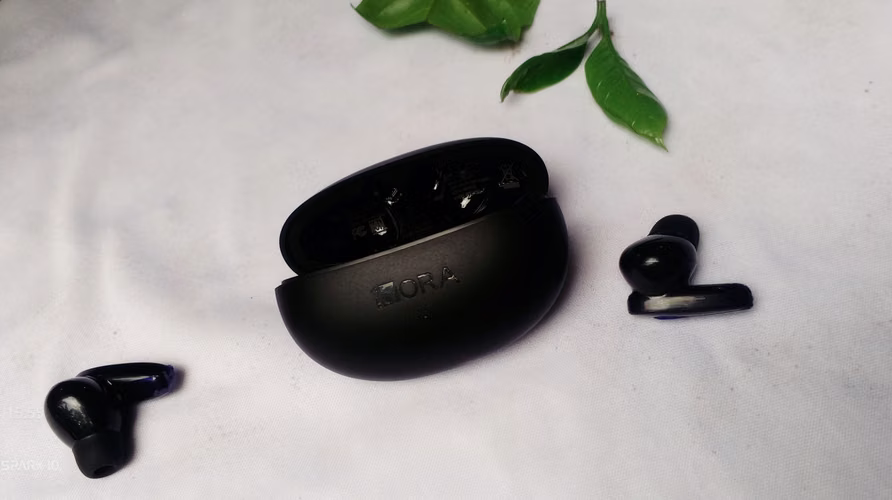 Audífonos Inalámbricos 1Hora AUT205 – Bluetooth 5.3, In-Ear con Luces LED y Control Táctil | Hasta 24 h con Estuche