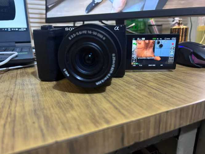 Sony ZVE-10 M2 (Cámara 4k 120 fps para crear contenido, con caja)