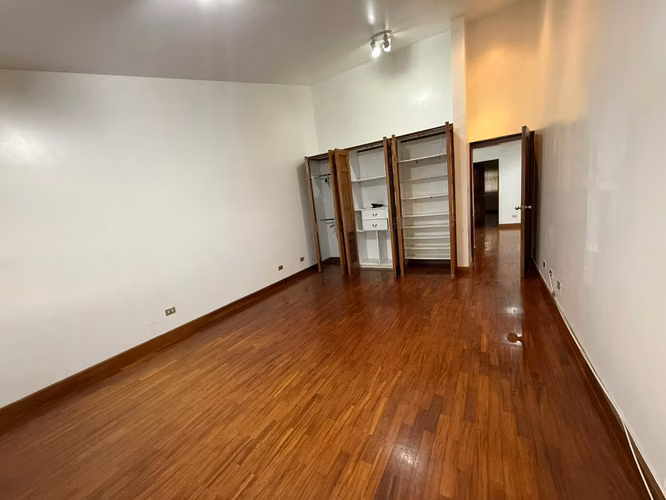 VENDO O ALQUILO CASA EN CONDOMINIO EL SOCORRO KM.13 CARRETERA A EL SALVADOR 
