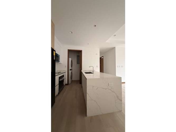 Apartamento en Renta Zona 10 - Imagen 4