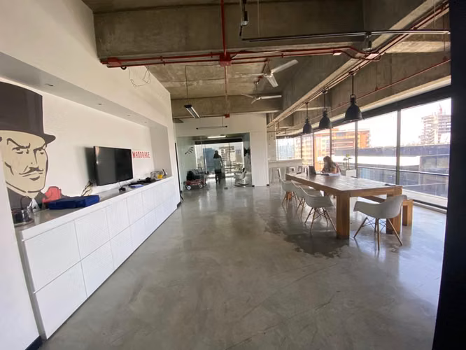 ESPECTACULAR Y MODERNA OFICINA EN VENTA ZONA 10, DESIGN CENTER