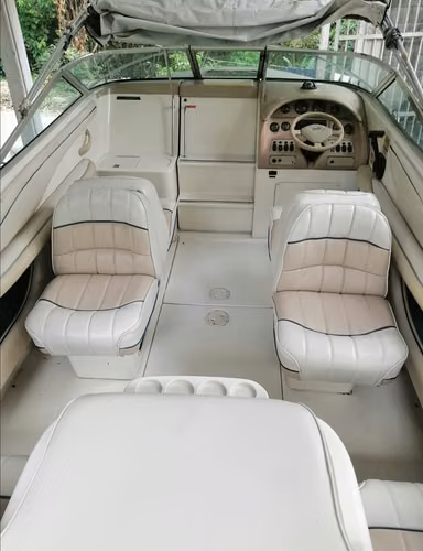 Oportunidad Única! Sea Ray 230 Overnighter Signature (1996)