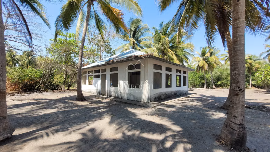 Se vende tamplio terreno frente al mar en Tulate,Retalhuleu