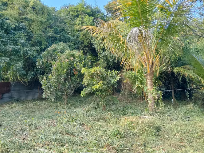 ¡Terreno Plano de 1,306 m² en Zona 21, Loma Blanca!