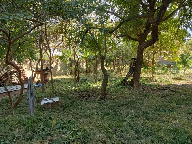 ¡Terreno Plano de 1,306 m² en Zona 21, Loma Blanca!