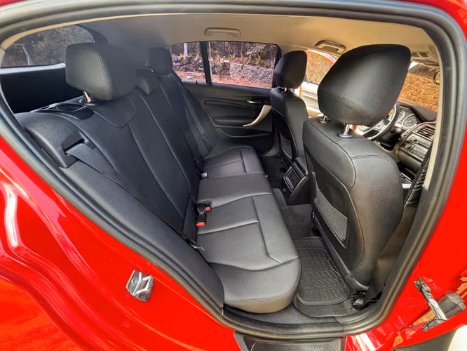 Vendo BMW rojo 