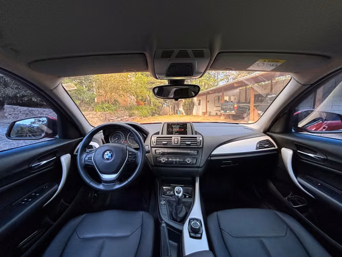 Vendo BMW rojo 