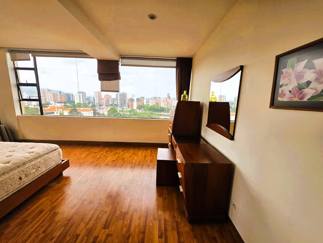 Apartamento en Alquiler – Condominio Milenia I, Zona 10 (Oakland) 
