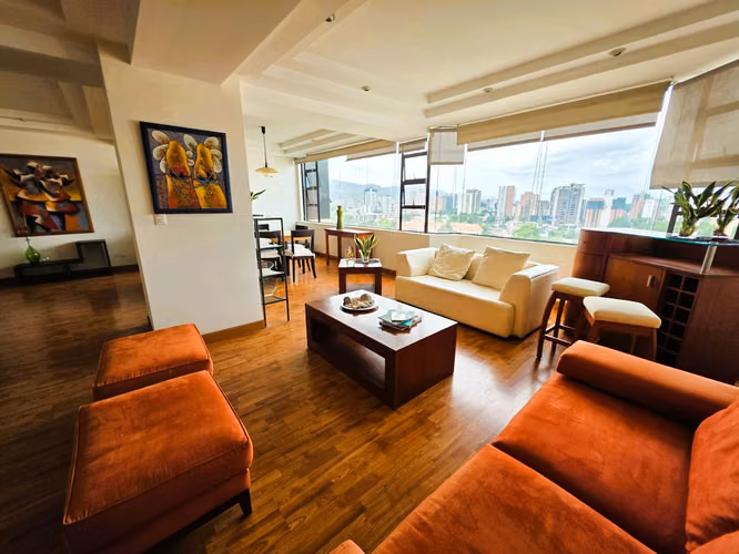 Apartamento en Alquiler – Condominio Milenia I, Zona 10 (Oakland) 