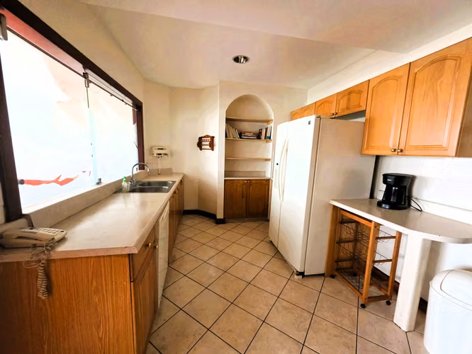 Apartamento en Alquiler – Condominio Milenia I, Zona 10 (Oakland) 