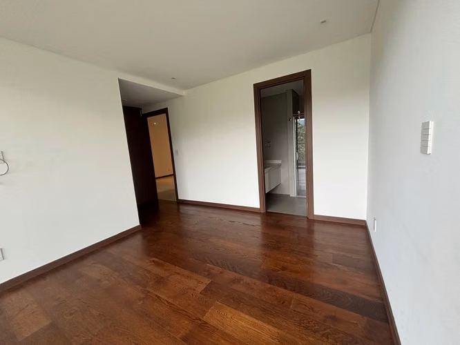 APARTAMENTO EN RENTA/VENTA CON AC| 280MT2 | 3PARQUEOS Y BODEGA | ZONA 15 VH2