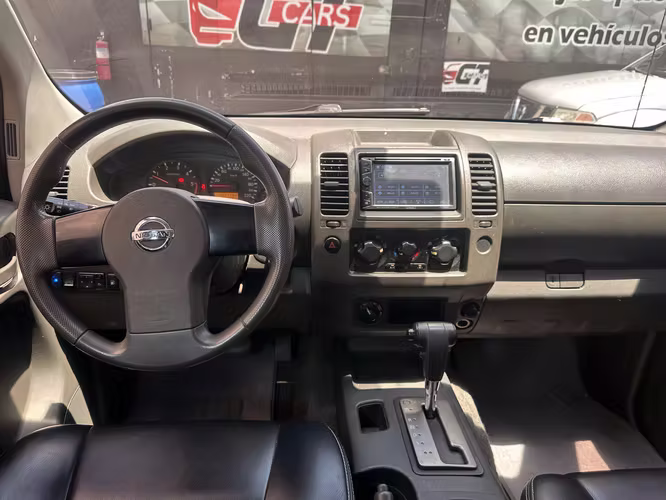 Nissan Navara 2013 Automático 4x4 Turbo Diesel Listo para trabajar