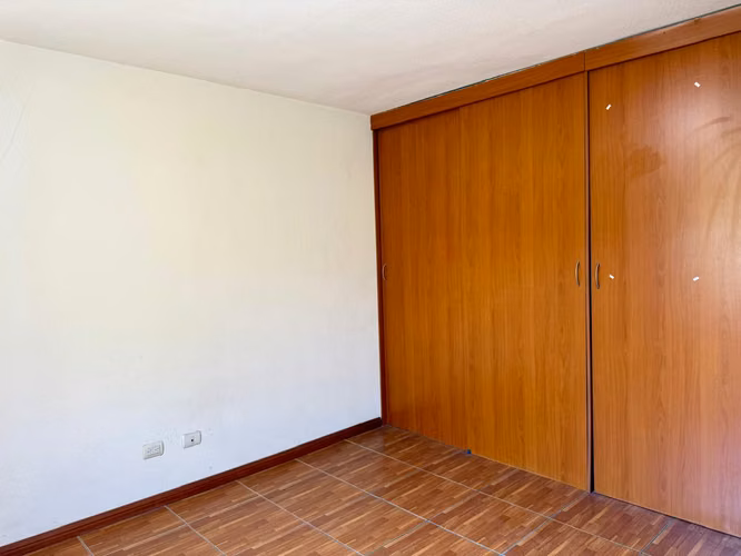 CASA EN VENTA EN VILLA NUEVA, JARDINES DE VERONA, CIUDAD SANTA CLAA