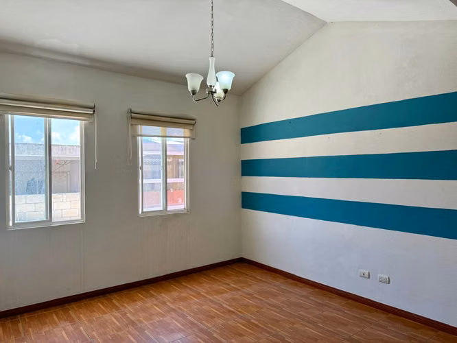 CASA EN VENTA EN VILLA NUEVA, JARDINES DE VERONA, CIUDAD SANTA CLAA