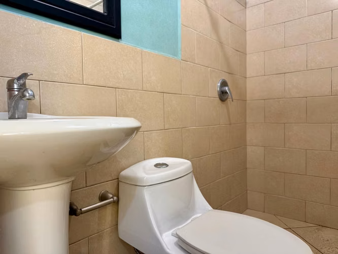 CASA EN VENTA EN VILLA NUEVA, JARDINES DE VERONA, CIUDAD SANTA CLAA