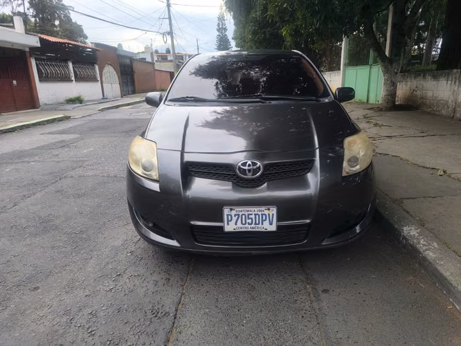 Toyota Auris 2009 de Agencia Full Equipo