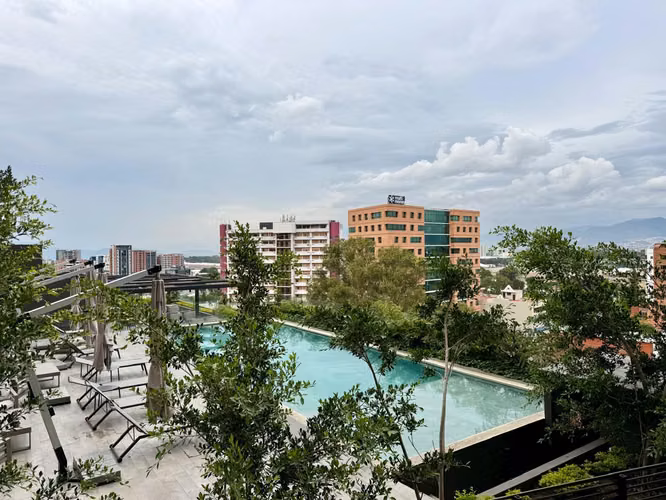 APARTAMENTO AMUEBLADO Y EQUIPADO EN RENTA EN ZONA 14, PARQUE 14