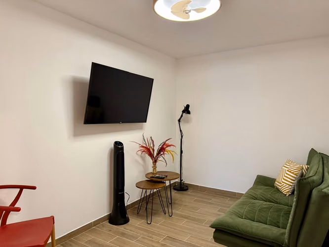 APARTAMENTO AMUEBLADO Y EQUIPADO EN RENTA EN ZONA 14, PARQUE 14