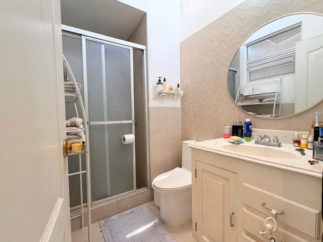 CASA EN VENTA EN ZONA 15 EN CONDOMINIO, CERCANO AL HOSPITAL EL PILAR 