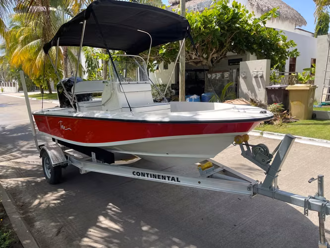 Lancha Nautika 15 pies motor Yamaha y tráiler continental 