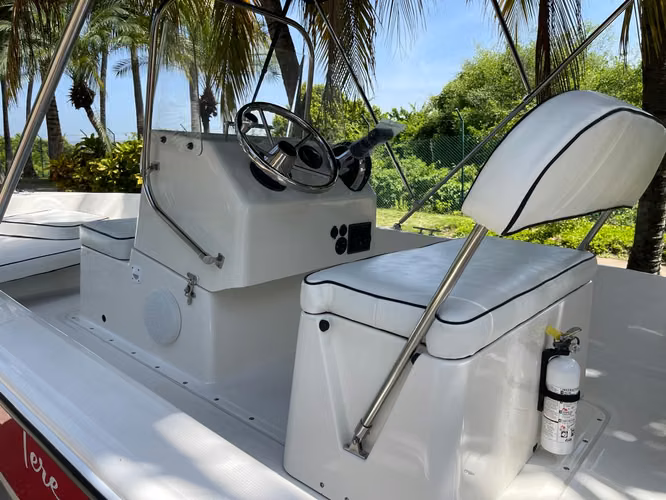 Lancha Nautika 15 pies motor Yamaha y tráiler continental 
