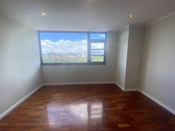 APARTAMENTO EN ALQUILER EN ZONA 14 – NIVEL ALTO, DE ESQUINA  - Imagen 6
