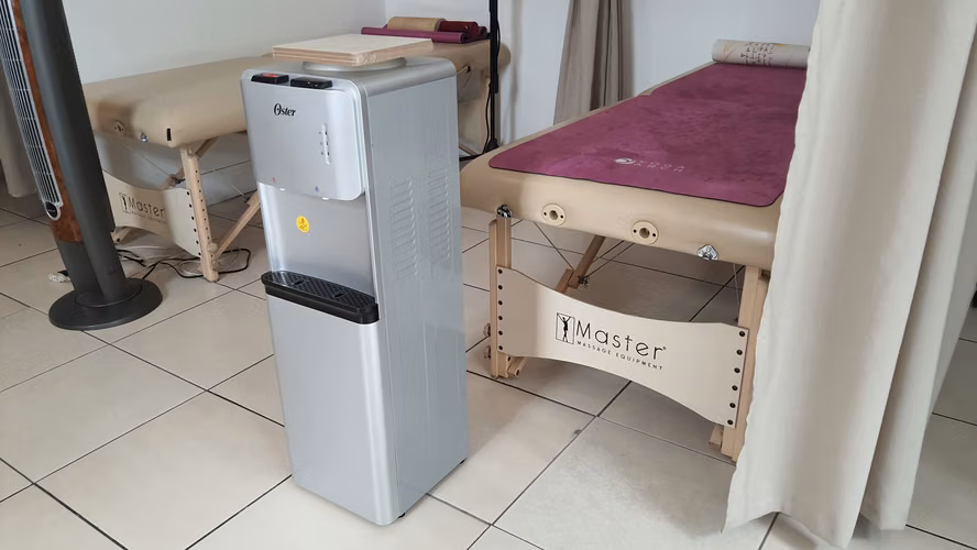 Oster, Dispensador de agua fría y caliente, Color Plata